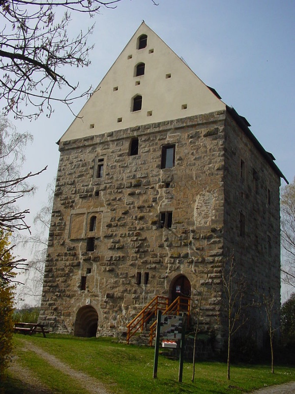Burg Dachsbach auch Wasserschloss genannt - Burg Dachsbach in der ErlebnisRegion Steigerwald
