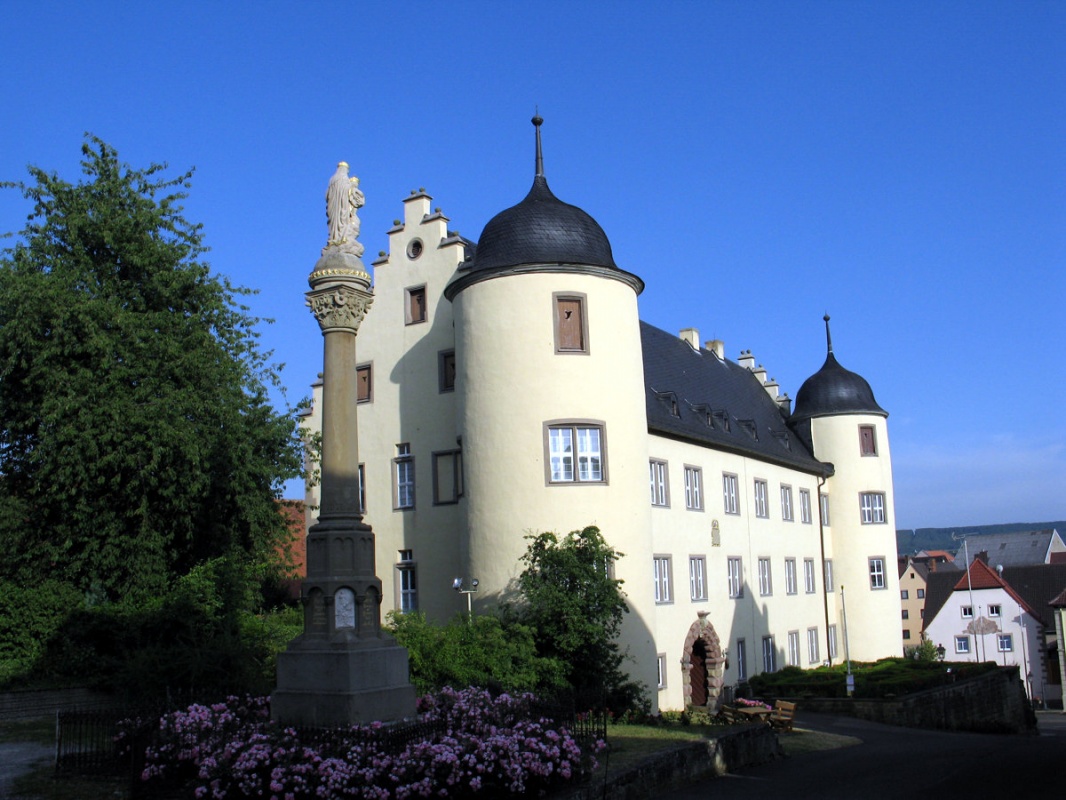 Julius-Echter-Schloss in Oberschwarzach - Julius-Echter-Schloss in Oberschwarzach in der ErlebnisRegion Steigerwald