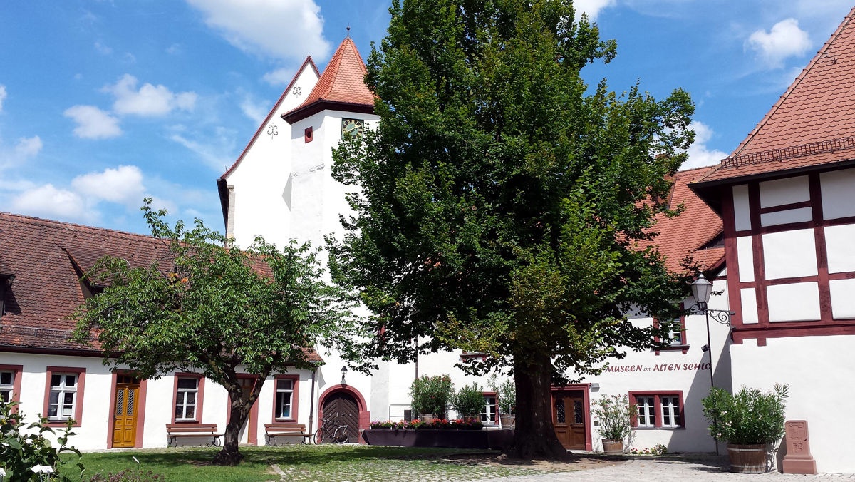 Schlosshof - Museen im Alten Schloss - Karpfenmuseum Neustadt an der Aisch in der ErlebnisRegion Steigerwald