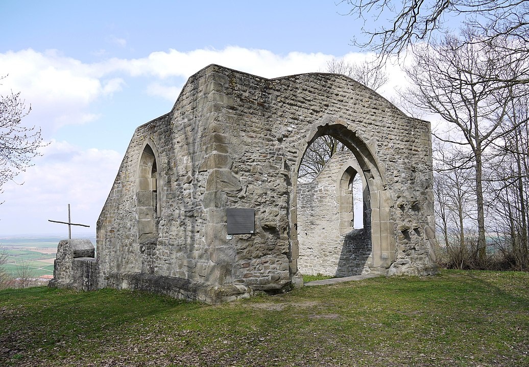 Ruine der Kunigundenkapelle Nähe Ippesheim - Ippesheim in der ErlebnisRegion Steigerwald