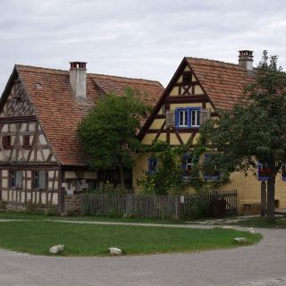 Köblerhaus (1702) aus Oberfelden und Häckerhaus (1706) aus Ergersheim - Fränkisches Freilandmuseum Bad Windsheim in der ErlebnisRegion Steigerwald