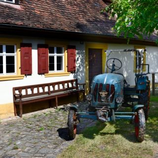 Alter Traktor - Bauernmuseum Bamberger Land Frensdorf in der ErlebnisRegion Steigerwald