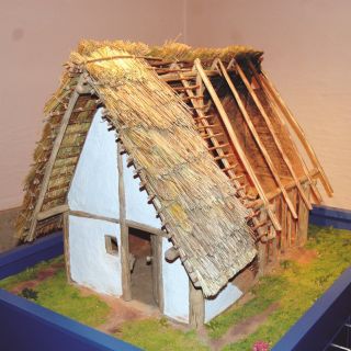Modell damaliger Häuser - Museum für Archäologie und Gemeindegeschichte in Gutenstetten in der ErlebnisRegion Steigerwald