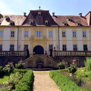 Blick auf die Schlossanlage - Museum Schloss Oberschwappach ein OT von Knetzgau in der ErlebnisRegion Steigerwald