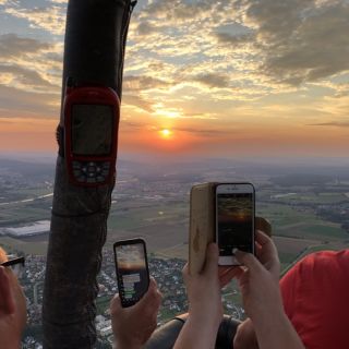 In den Sonnenuntergang - Ballonfahrten Sky Adventure Gebiet Neustadt a. d. Aisch in der ErlebnisRegion Steigerwald