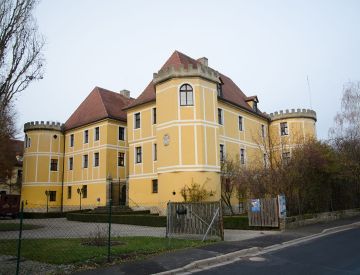 Burgen / Schlösser - Altes Schloss Sugenheim (Spielzeugmuseum)